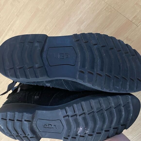 𝅺ugg Sz4 Cecile back bow side zip bootie - Picture 5 of 7